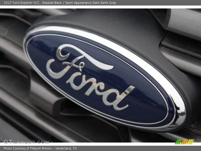 Shadow Black / Sport Appearance Dark Earth Gray 2017 Ford Explorer XLT