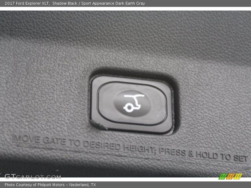 Shadow Black / Sport Appearance Dark Earth Gray 2017 Ford Explorer XLT