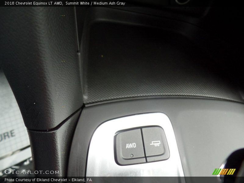 Summit White / Medium Ash Gray 2018 Chevrolet Equinox LT AWD