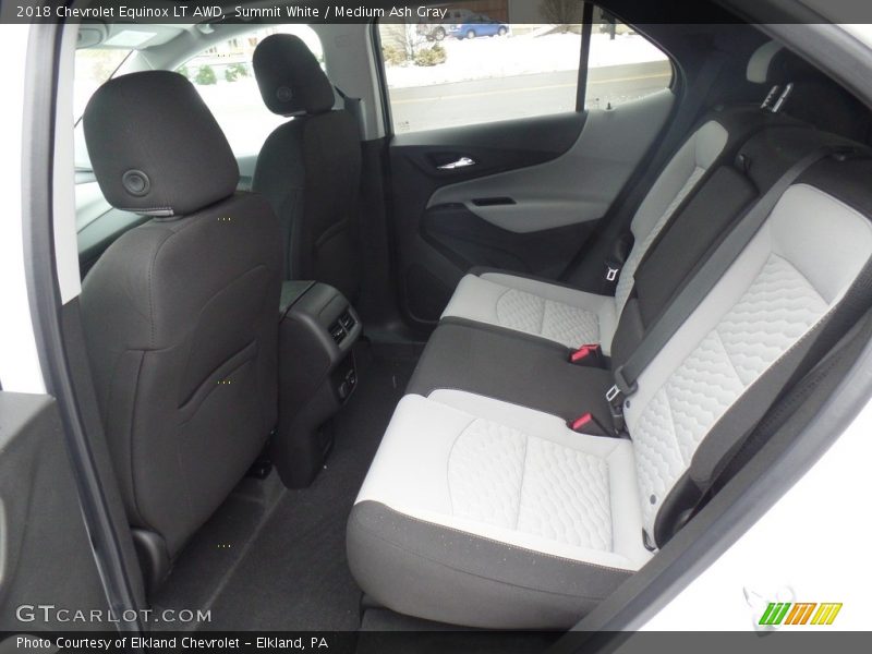 Summit White / Medium Ash Gray 2018 Chevrolet Equinox LT AWD