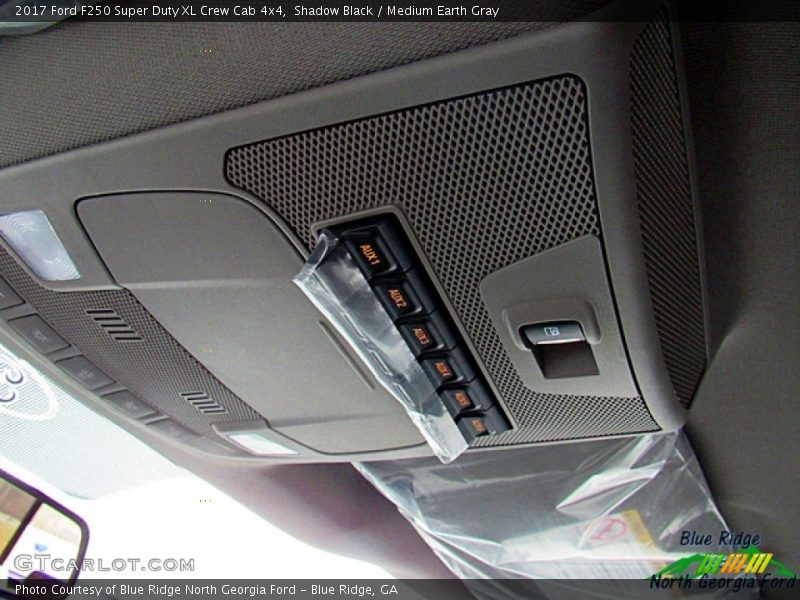 Shadow Black / Medium Earth Gray 2017 Ford F250 Super Duty XL Crew Cab 4x4
