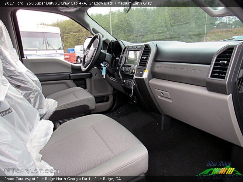 Shadow Black / Medium Earth Gray 2017 Ford F250 Super Duty XL Crew Cab 4x4