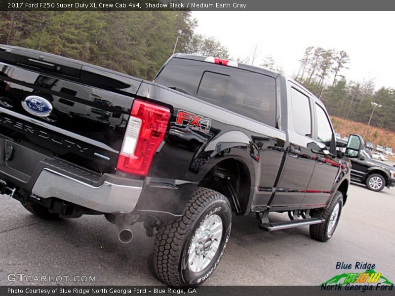 Shadow Black / Medium Earth Gray 2017 Ford F250 Super Duty XL Crew Cab 4x4