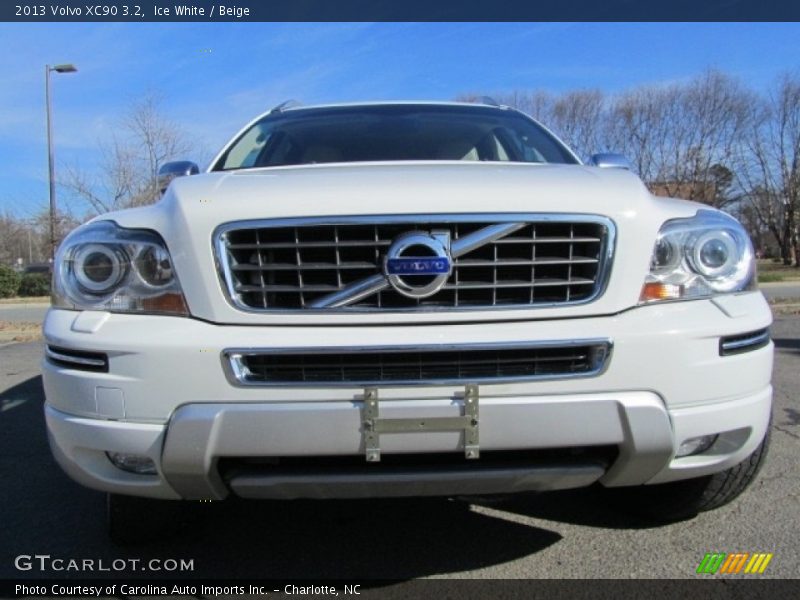 Ice White / Beige 2013 Volvo XC90 3.2