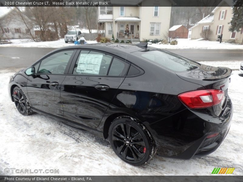 Mosaic Black Metallic / Jet Black 2018 Chevrolet Cruze LT