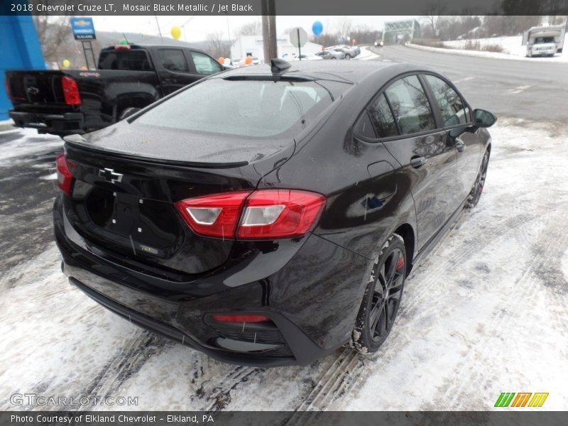 Mosaic Black Metallic / Jet Black 2018 Chevrolet Cruze LT