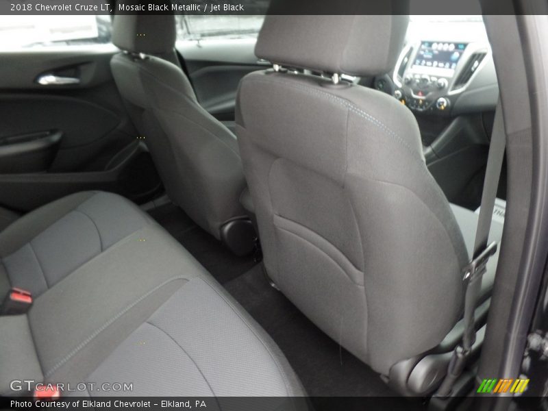 Mosaic Black Metallic / Jet Black 2018 Chevrolet Cruze LT