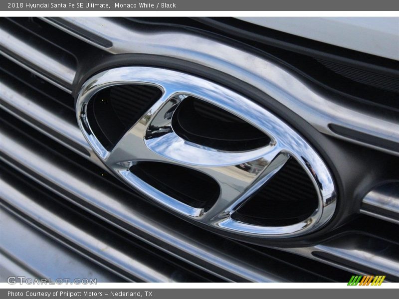Monaco White / Black 2018 Hyundai Santa Fe SE Ultimate
