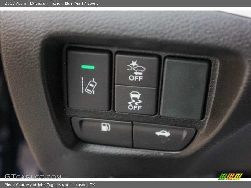 Controls of 2018 TLX Sedan