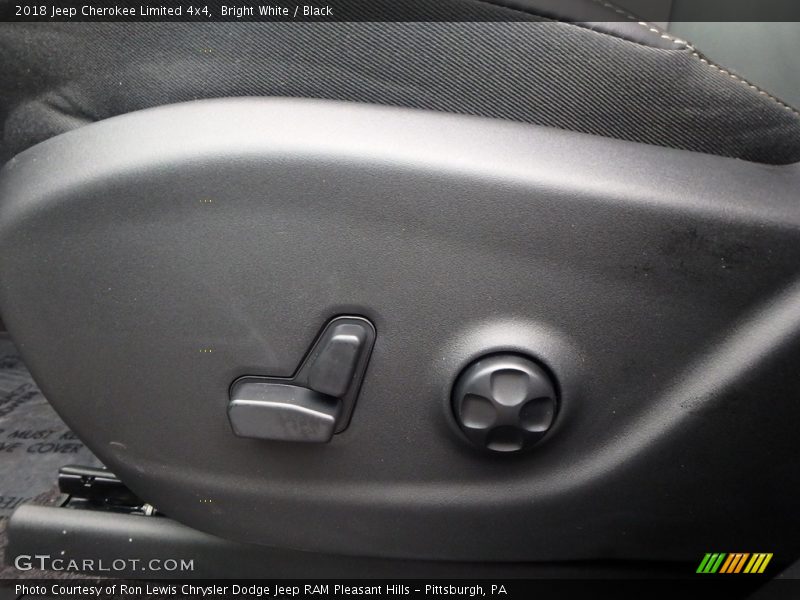 Bright White / Black 2018 Jeep Cherokee Limited 4x4