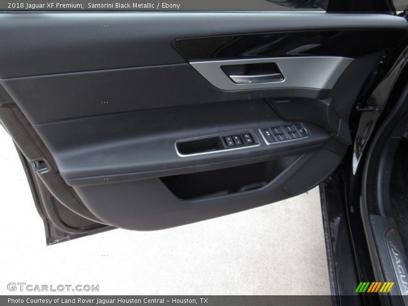 Santorini Black Metallic / Ebony 2018 Jaguar XF Premium