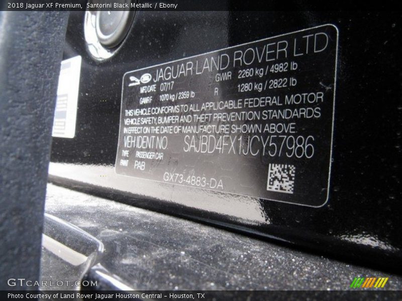 Santorini Black Metallic / Ebony 2018 Jaguar XF Premium