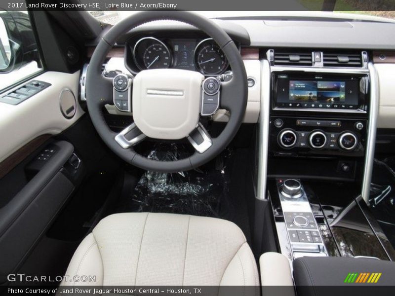 Loire Blue / Acorn/Ebony 2017 Land Rover Discovery HSE