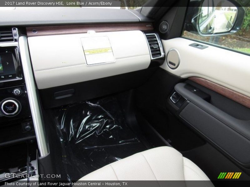 Loire Blue / Acorn/Ebony 2017 Land Rover Discovery HSE