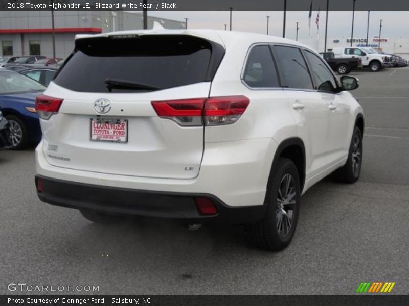 Blizzard White Pearl / Black 2018 Toyota Highlander LE