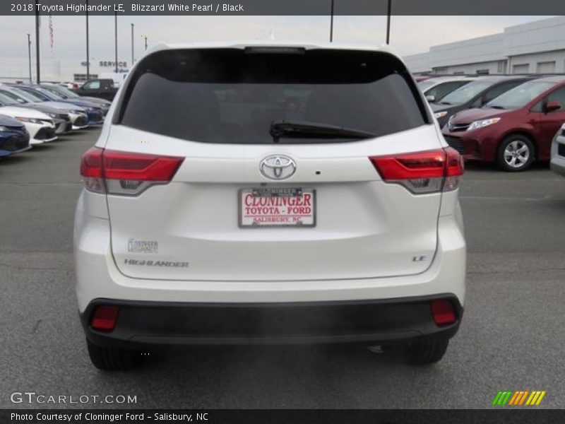 Blizzard White Pearl / Black 2018 Toyota Highlander LE