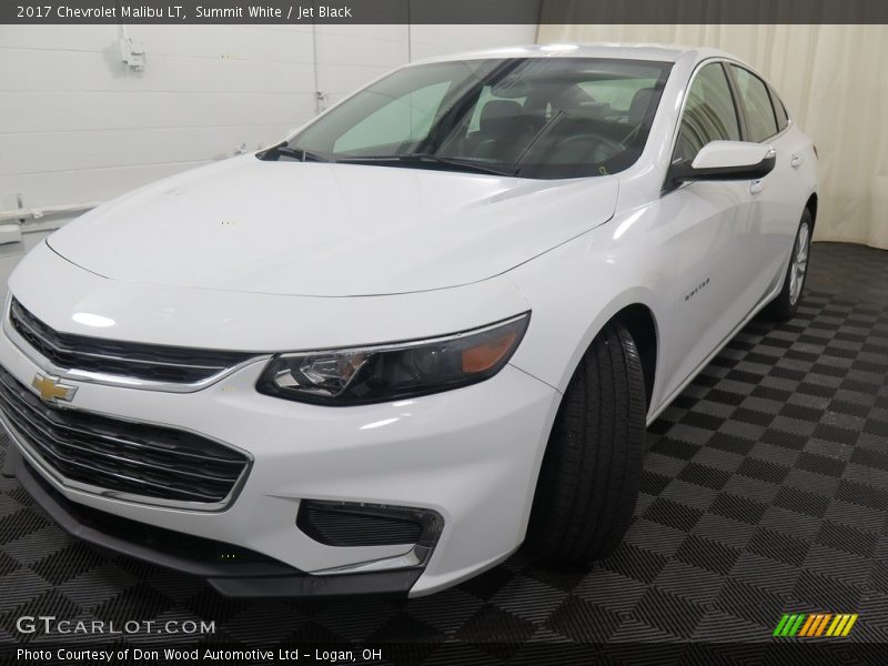 Summit White / Jet Black 2017 Chevrolet Malibu LT