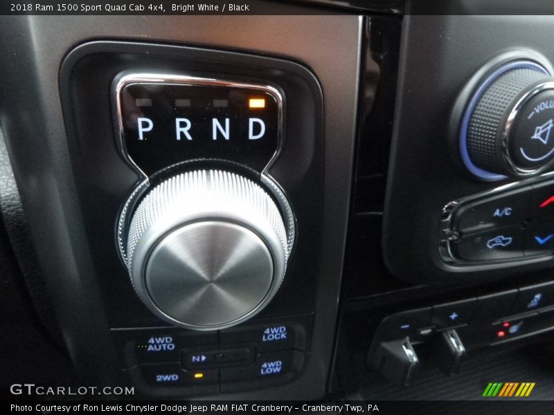 Bright White / Black 2018 Ram 1500 Sport Quad Cab 4x4