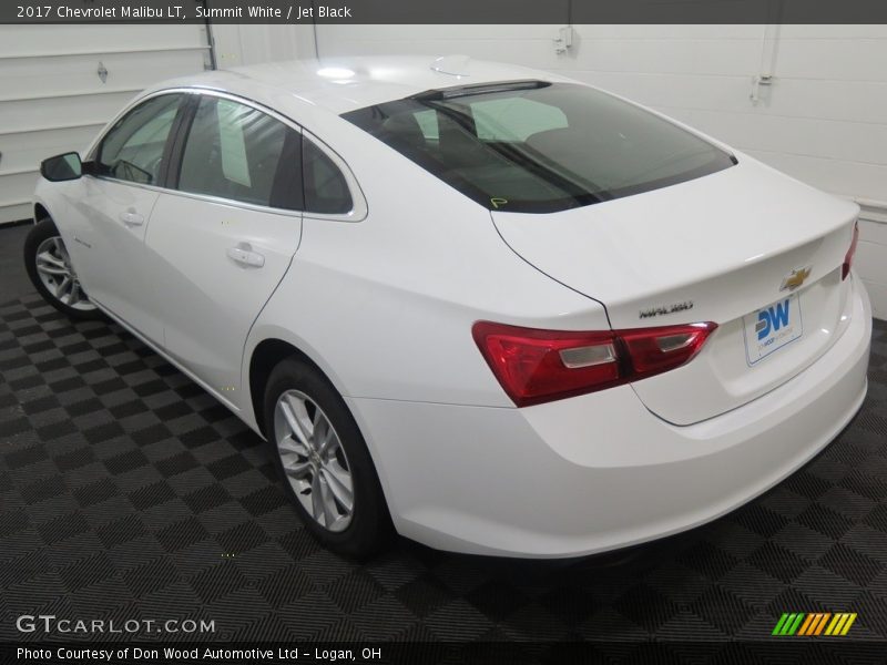 Summit White / Jet Black 2017 Chevrolet Malibu LT