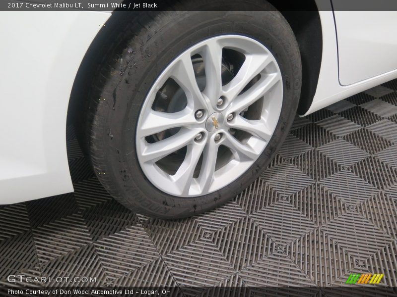 Summit White / Jet Black 2017 Chevrolet Malibu LT