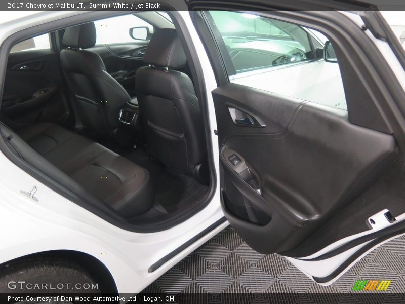 Summit White / Jet Black 2017 Chevrolet Malibu LT