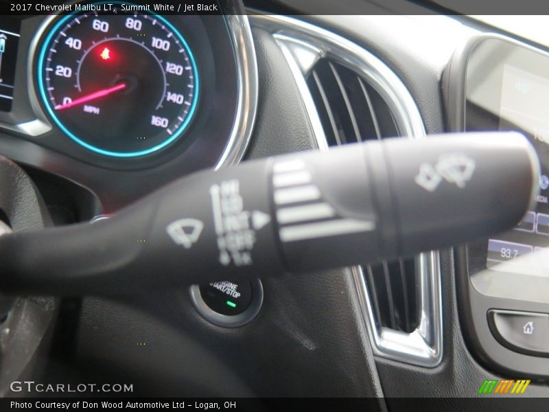 Summit White / Jet Black 2017 Chevrolet Malibu LT