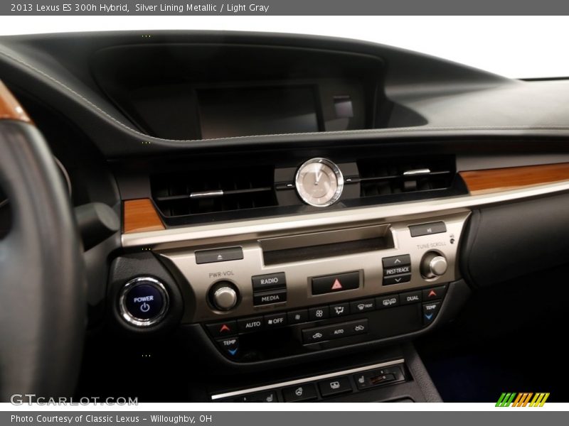 Silver Lining Metallic / Light Gray 2013 Lexus ES 300h Hybrid