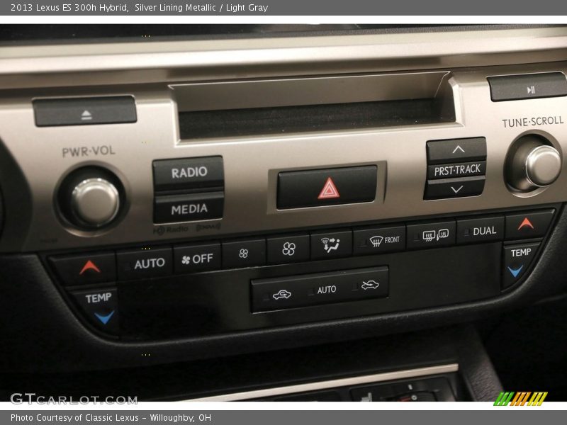 Silver Lining Metallic / Light Gray 2013 Lexus ES 300h Hybrid