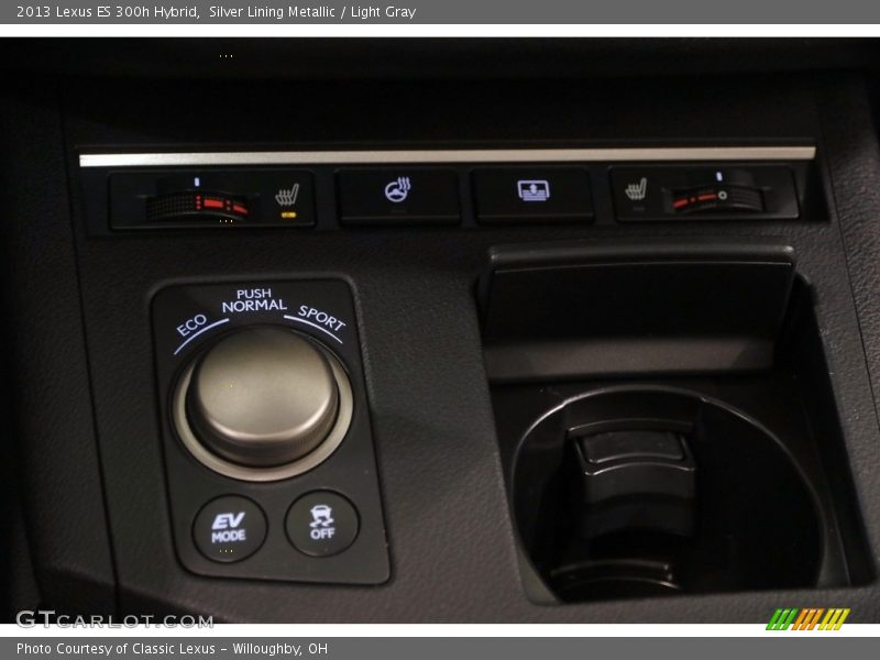 Silver Lining Metallic / Light Gray 2013 Lexus ES 300h Hybrid