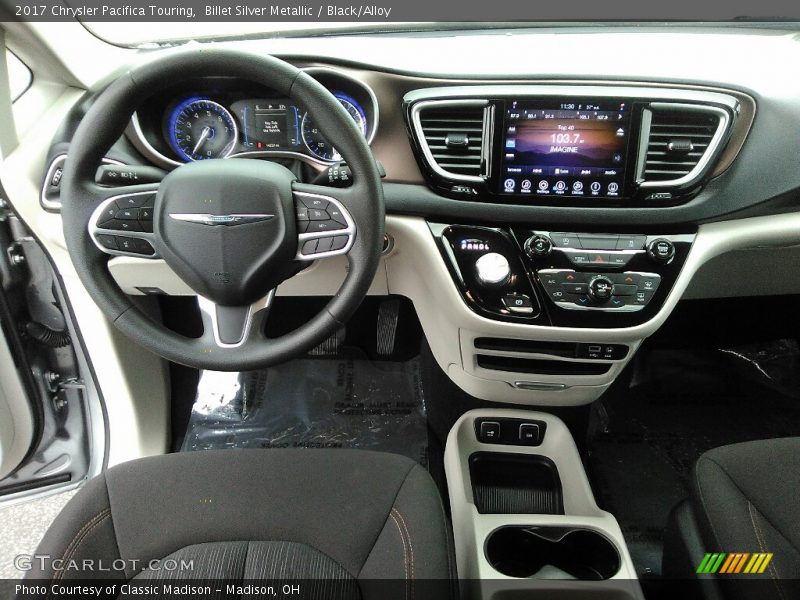Billet Silver Metallic / Black/Alloy 2017 Chrysler Pacifica Touring