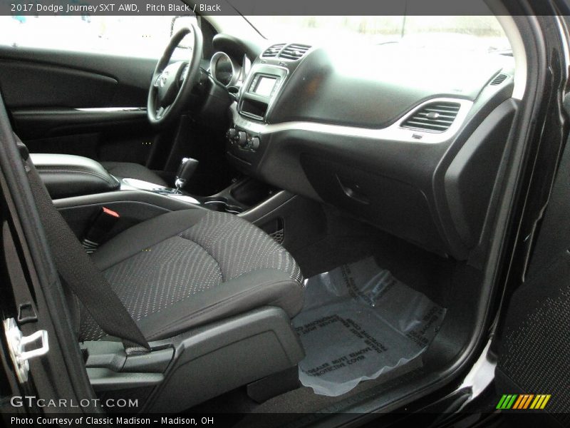 Pitch Black / Black 2017 Dodge Journey SXT AWD