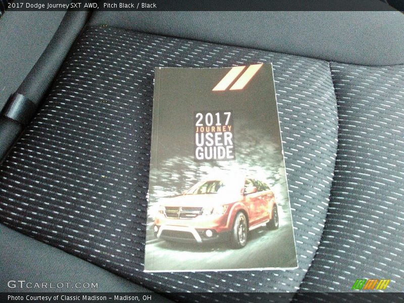 Pitch Black / Black 2017 Dodge Journey SXT AWD