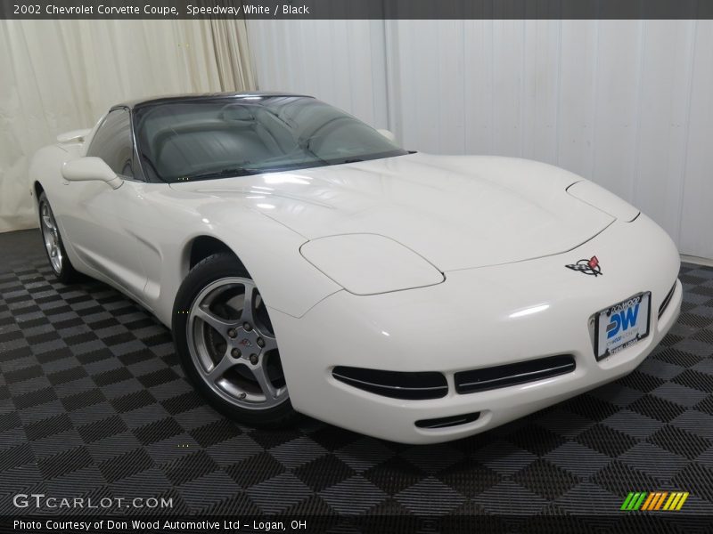 Speedway White / Black 2002 Chevrolet Corvette Coupe