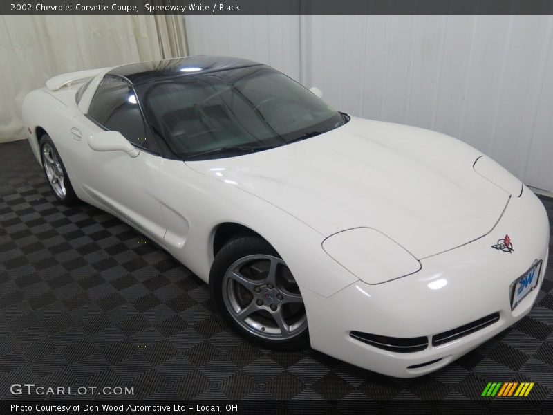 Speedway White / Black 2002 Chevrolet Corvette Coupe