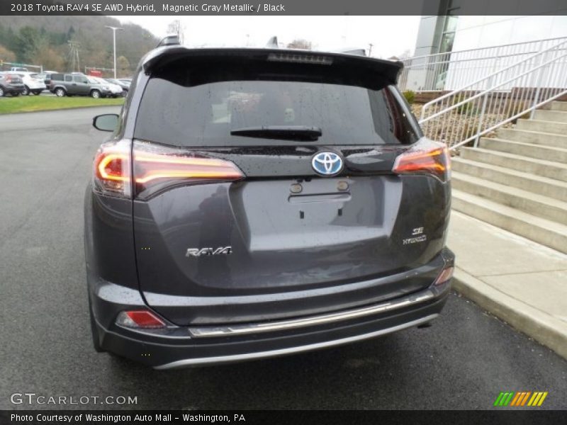 Magnetic Gray Metallic / Black 2018 Toyota RAV4 SE AWD Hybrid