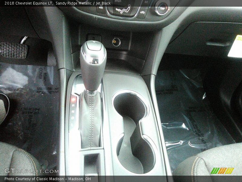 Sandy Ridge Metallic / Jet Black 2018 Chevrolet Equinox LT