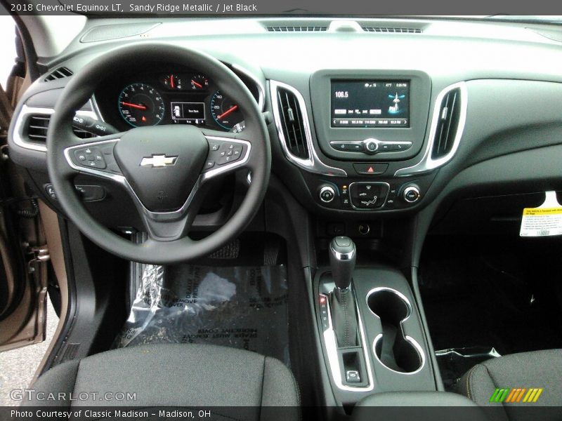 Sandy Ridge Metallic / Jet Black 2018 Chevrolet Equinox LT