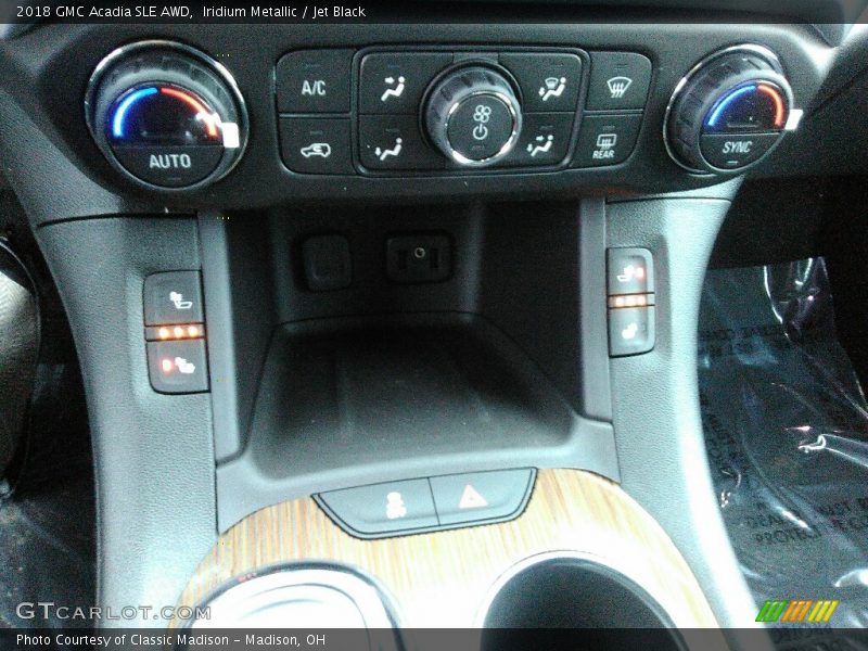 Iridium Metallic / Jet Black 2018 GMC Acadia SLE AWD