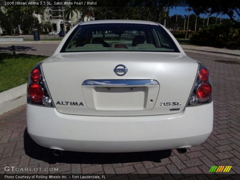 Satin White Pearl / Blond 2006 Nissan Altima 3.5 SL