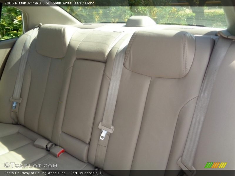 Satin White Pearl / Blond 2006 Nissan Altima 3.5 SL