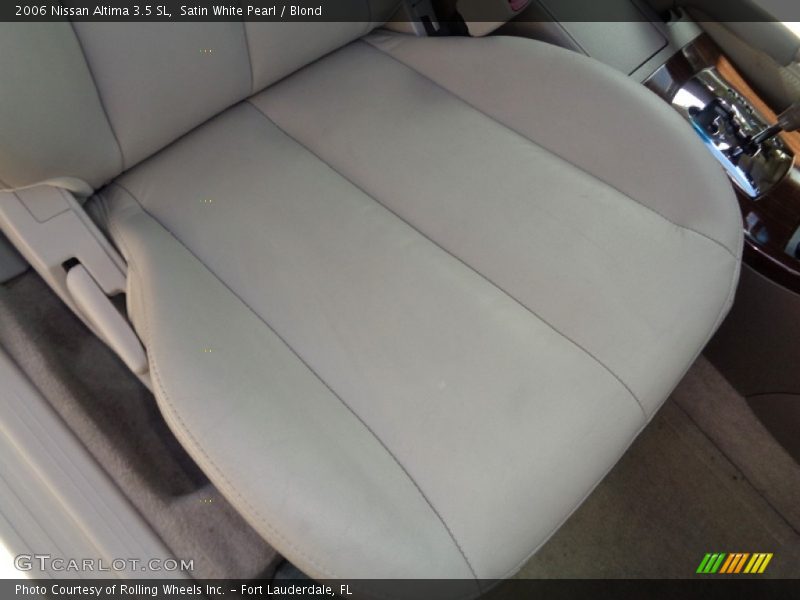 Satin White Pearl / Blond 2006 Nissan Altima 3.5 SL