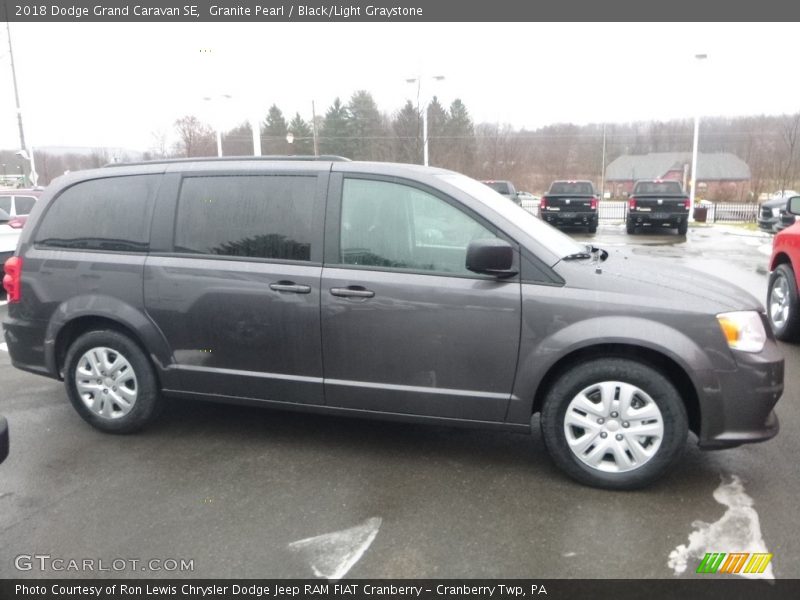Granite Pearl / Black/Light Graystone 2018 Dodge Grand Caravan SE