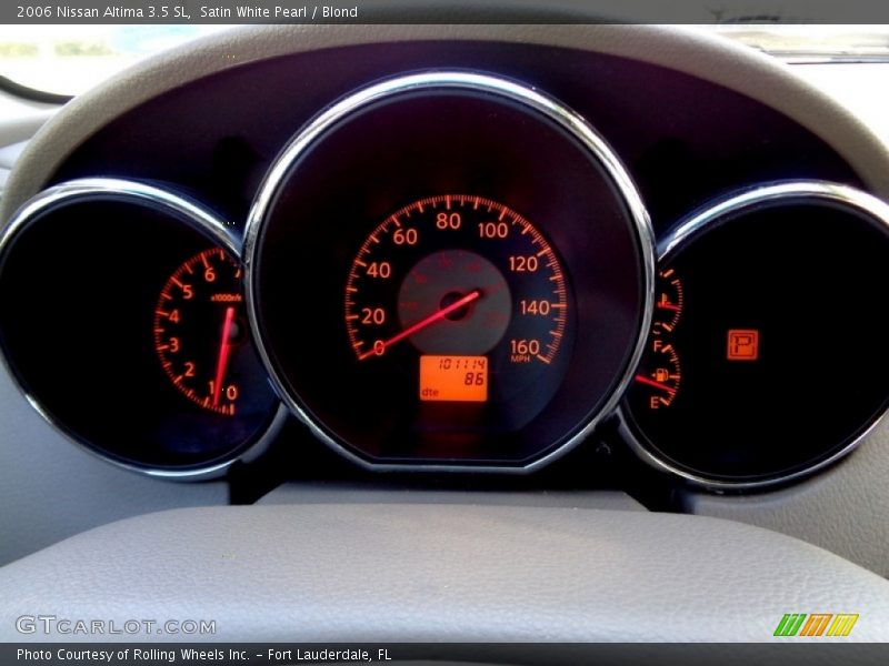 Satin White Pearl / Blond 2006 Nissan Altima 3.5 SL