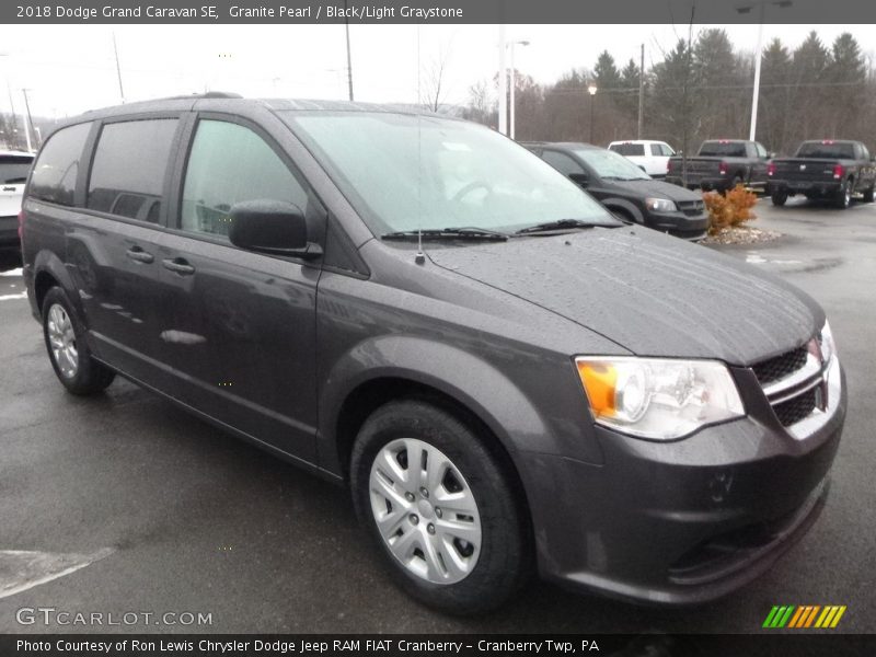 Granite Pearl / Black/Light Graystone 2018 Dodge Grand Caravan SE