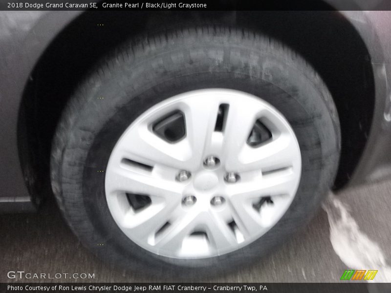 Granite Pearl / Black/Light Graystone 2018 Dodge Grand Caravan SE