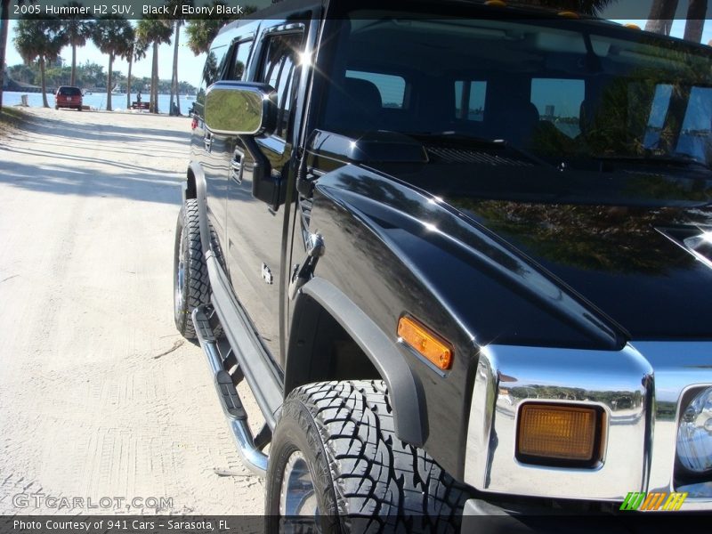 Black / Ebony Black 2005 Hummer H2 SUV