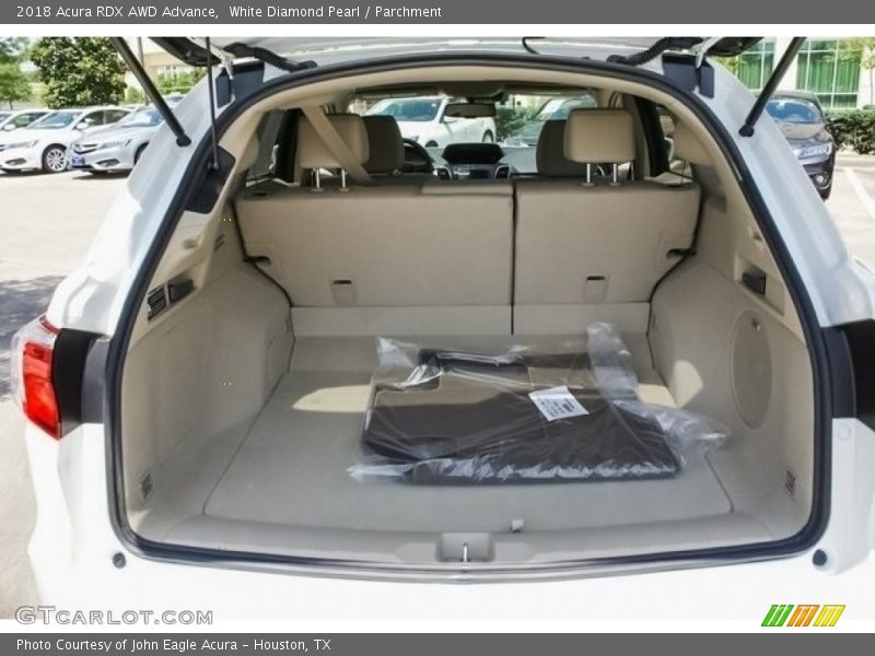 White Diamond Pearl / Parchment 2018 Acura RDX AWD Advance
