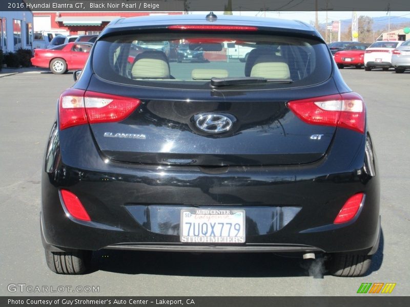 Black Noir Pearl / Beige 2016 Hyundai Elantra GT