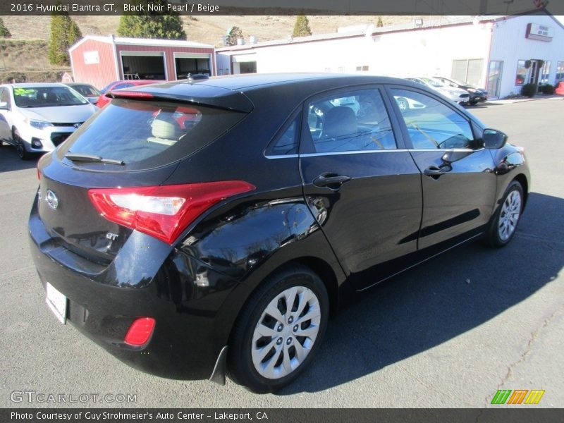 Black Noir Pearl / Beige 2016 Hyundai Elantra GT