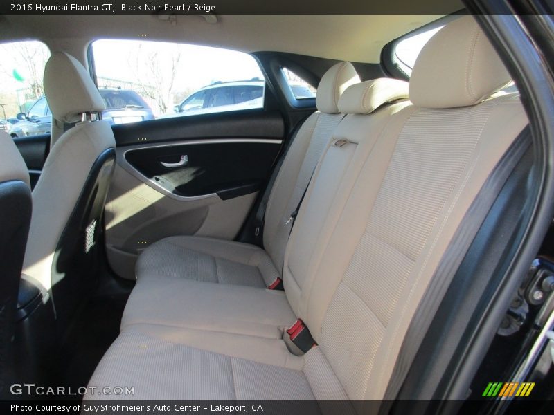 Black Noir Pearl / Beige 2016 Hyundai Elantra GT